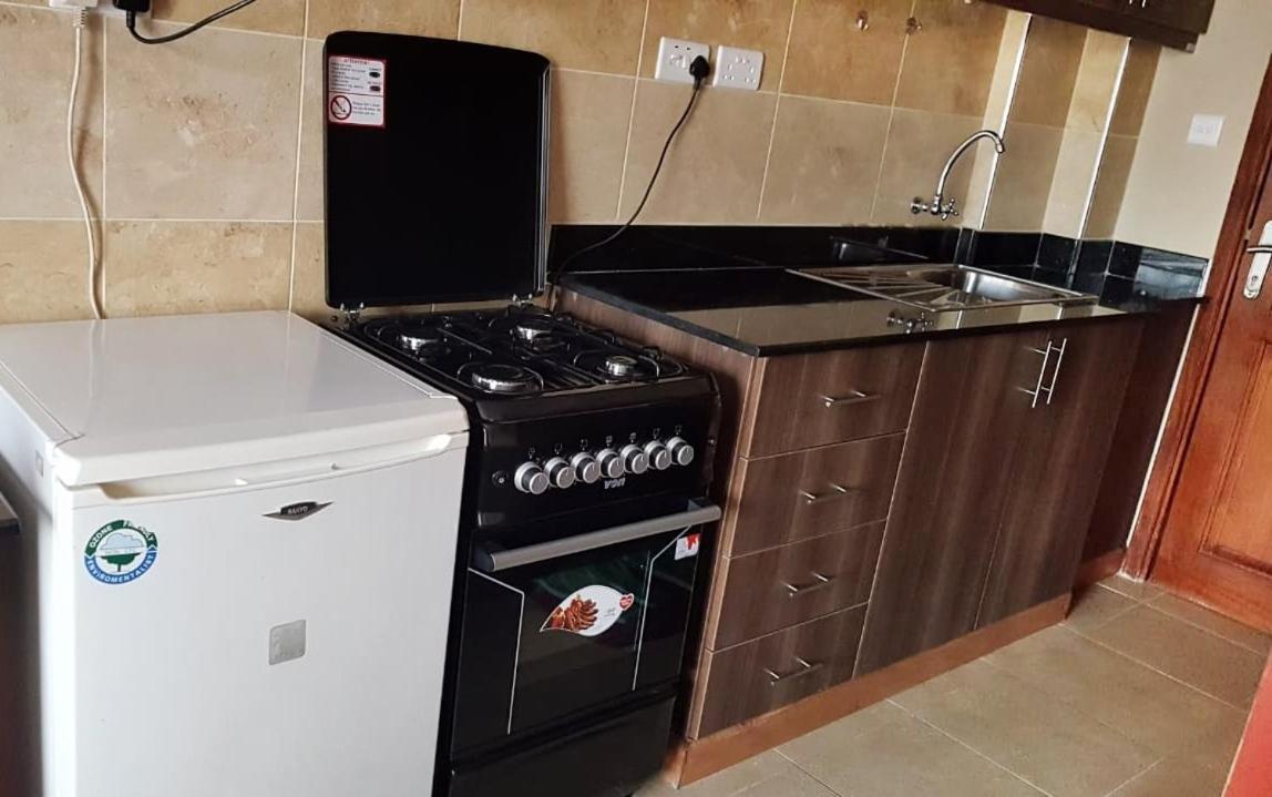 Nairobi West Suites Екстер'єр фото